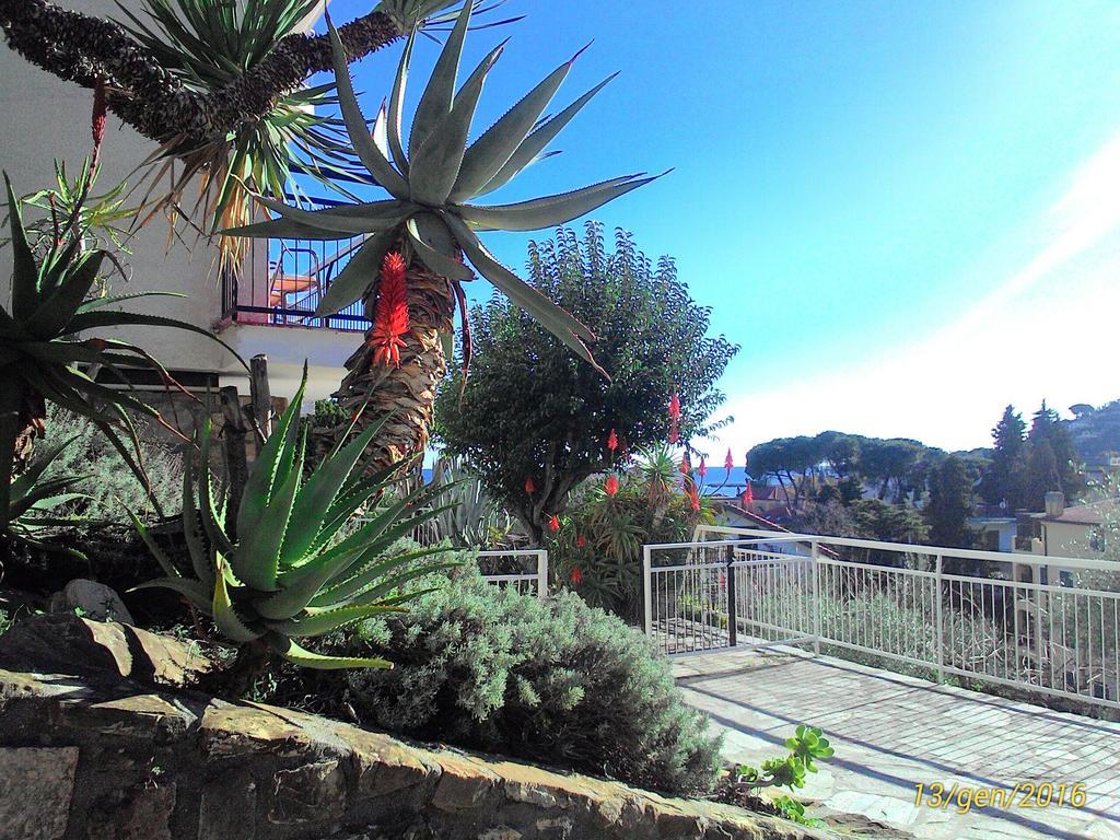 Residence La Carruba Diano Marina Exterior foto